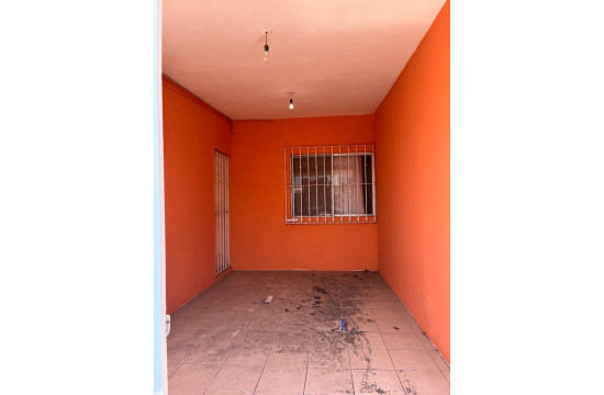 Casa de una sola planta en Venta 